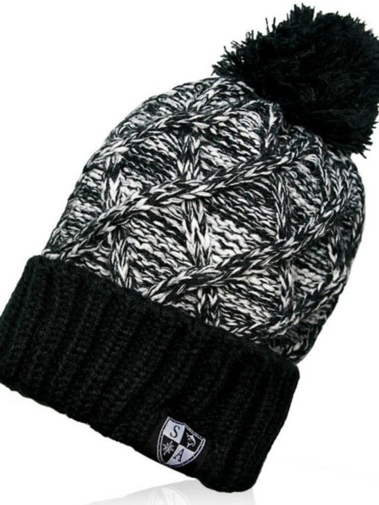 BLACK TRIO POM BEANIE